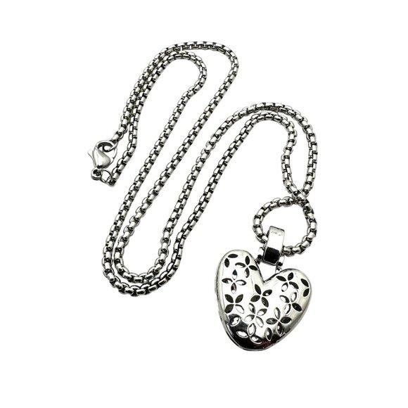 Multicolor Zircon White 18K Gold Plated Heart Pendant Necklace 18 Inch Chain - Picture 4 of 5